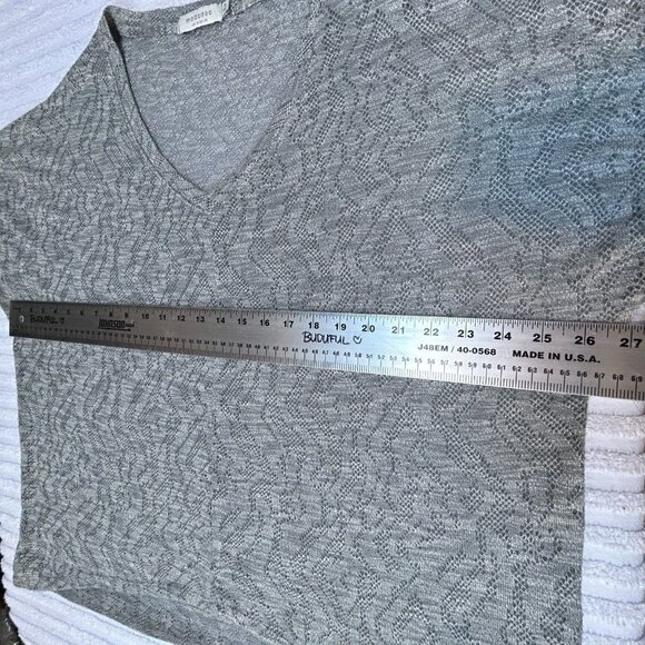 Mododoc Women's Size Medium Gray V-Neck Short Sleeve Oversized Open Knit Top - Picture 5 of 7